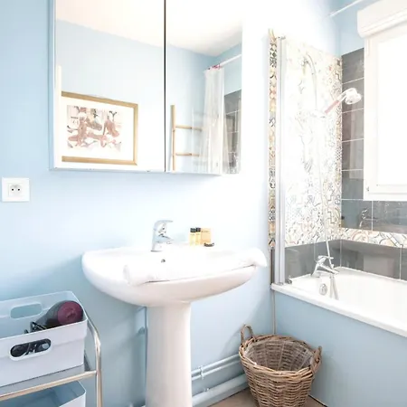 Maison Spacieuse, Quartier La Madeleine, Terrasse Et Jardin Holiday home La Madeleine (Nord)