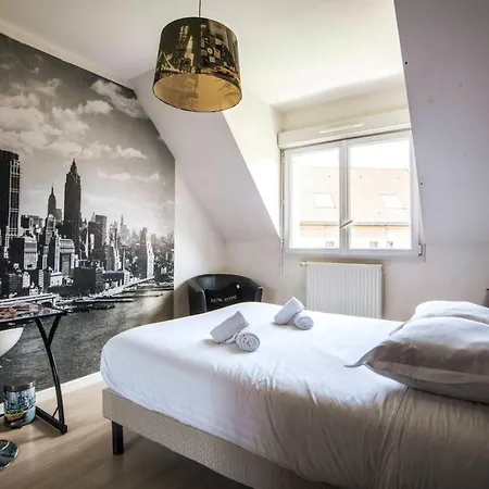 Maison Spacieuse, Quartier La Madeleine, Terrasse Et Jardin La Madeleine (Nord)