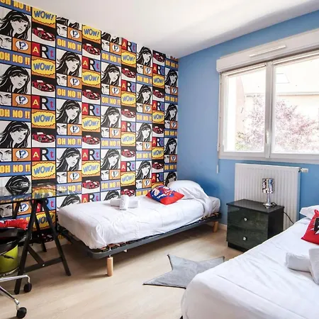 Holiday home Maison Spacieuse, Quartier La Madeleine, Terrasse Et Jardin *