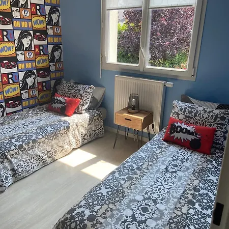 Maison Spacieuse, Quartier La Madeleine, Terrasse Et Jardin Holiday home *