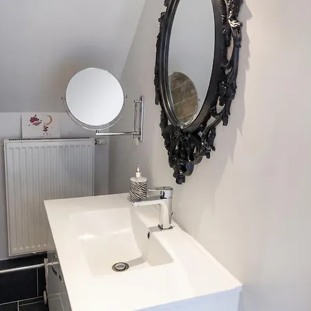 Maison De 4 A Avec Magnifique Vue Sur Le Jardin Clos Et Wifi * La Madeleine (Nord)